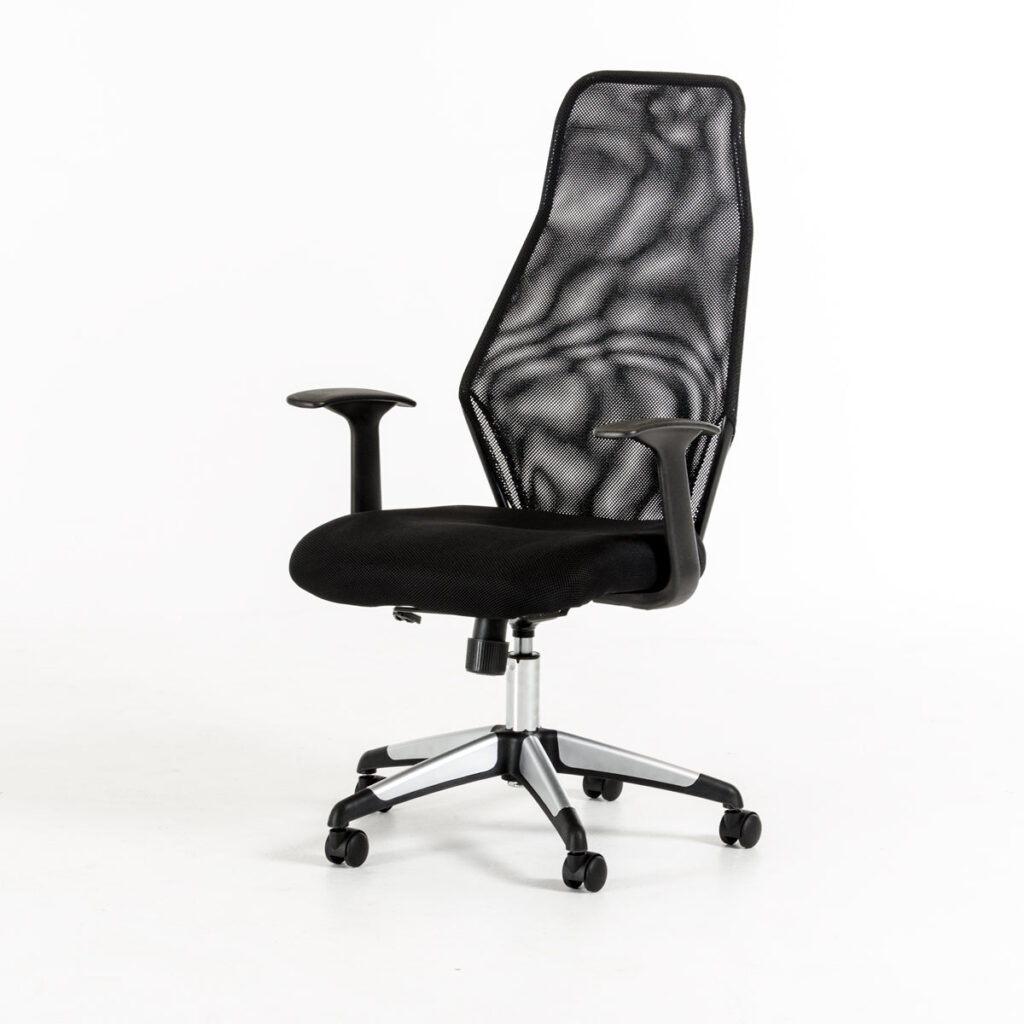 48′ Black Plastic and Steel Office Chair
