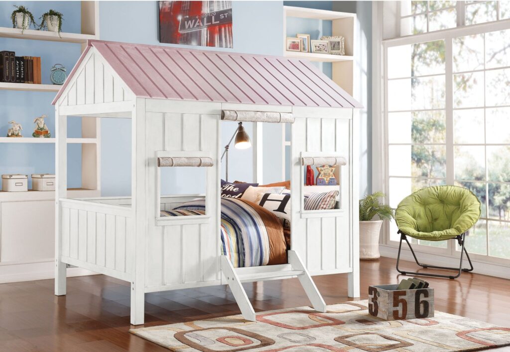 84′ X 59′ X 77′ White And Pink Cottage Full Bed