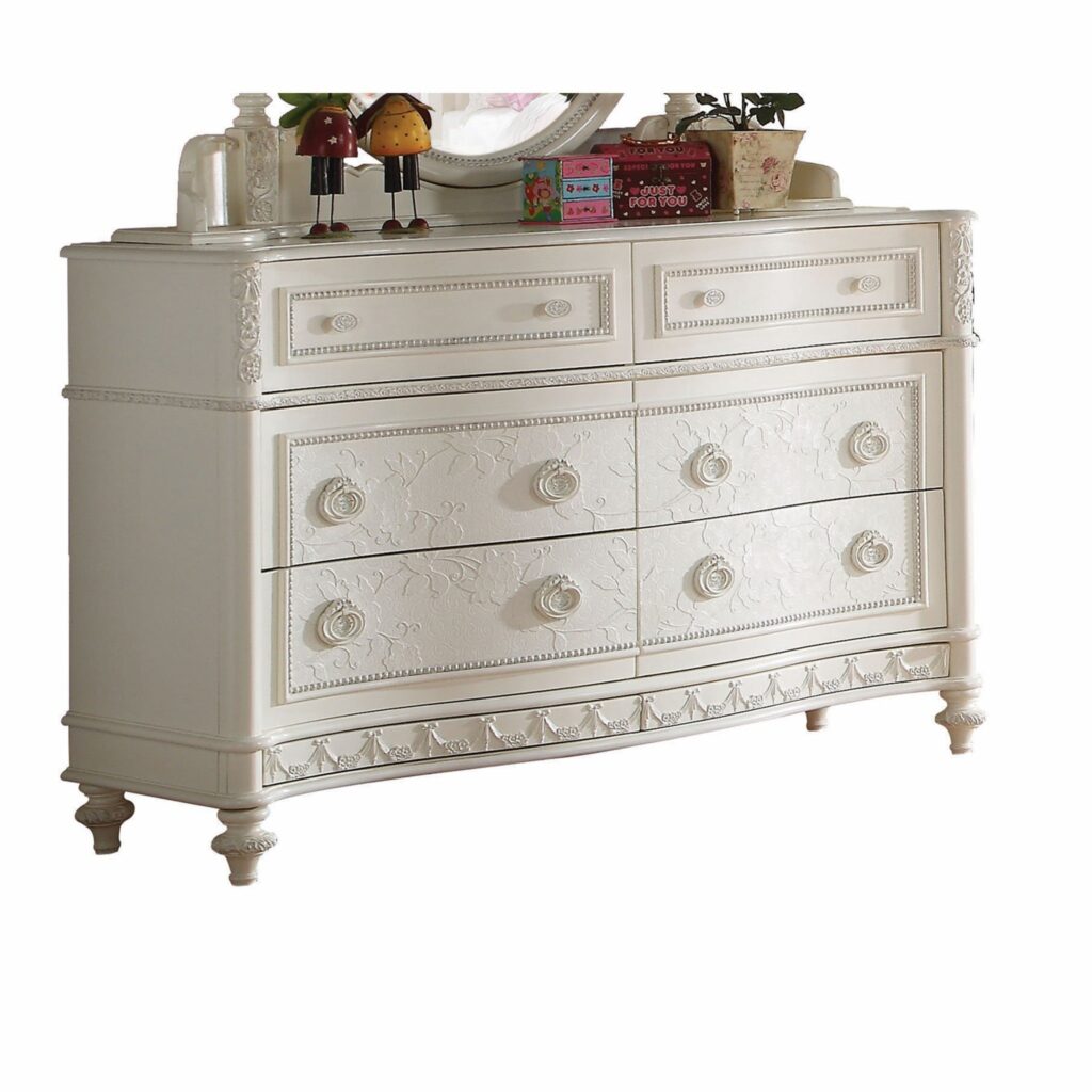 54′ X 18′ X 35′ Ivory Pine Wood Dresser