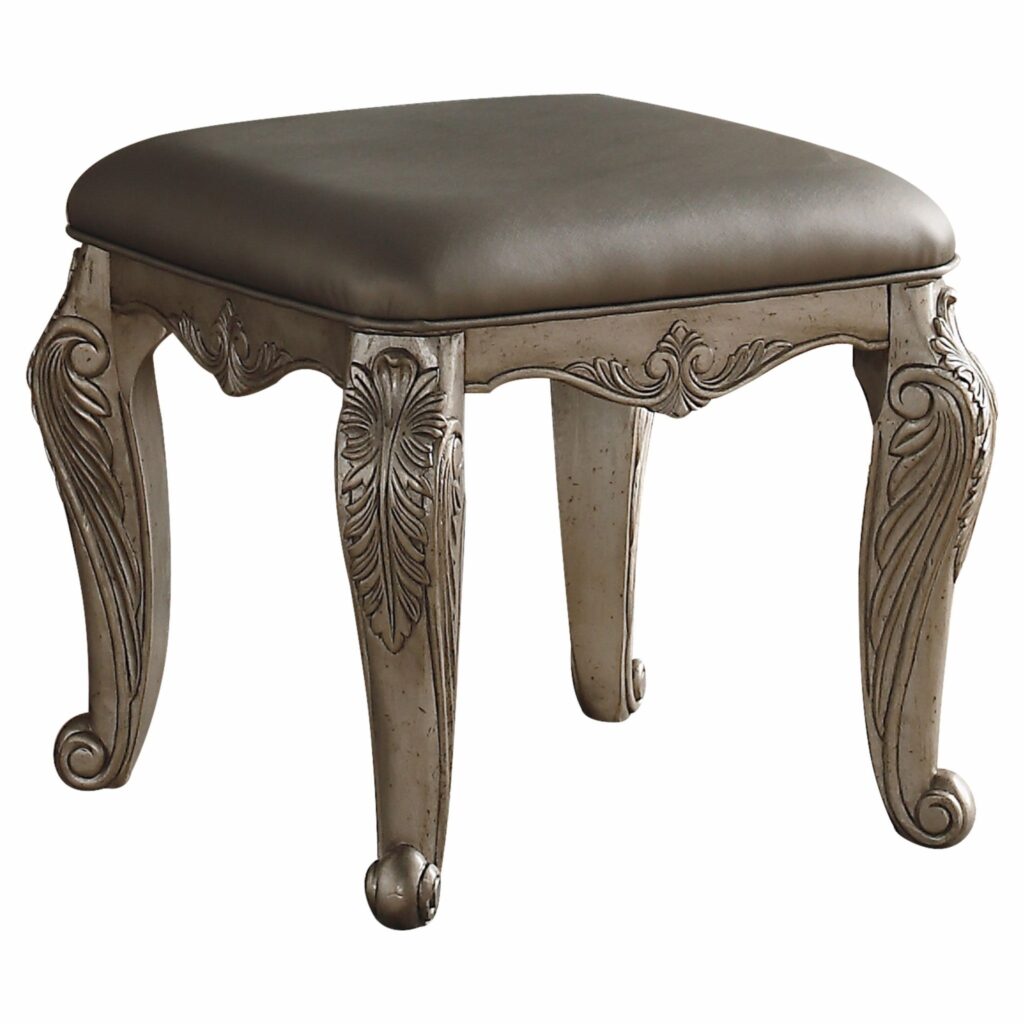 20′ X 20′ X 19′ Antique Champagne Pu Vanity Stool