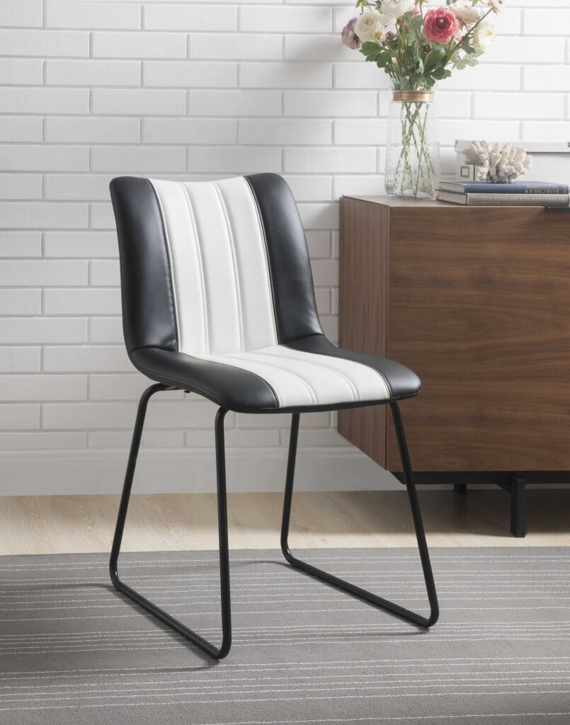18′ X 23′ X 33′ Black And White Leatherette Accent Chair
