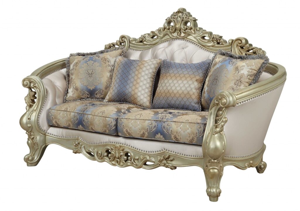 40′ X 78′ X 47′ Fabric Antique White Upholstery Poly-Resin Loveseat w4 Pillows