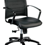 22″ x 25.5″ x 41.5″ Black Leather Chair